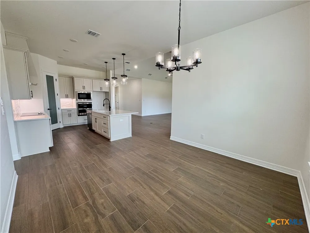 801 Golden Eagle Cove Salado, TX 76571