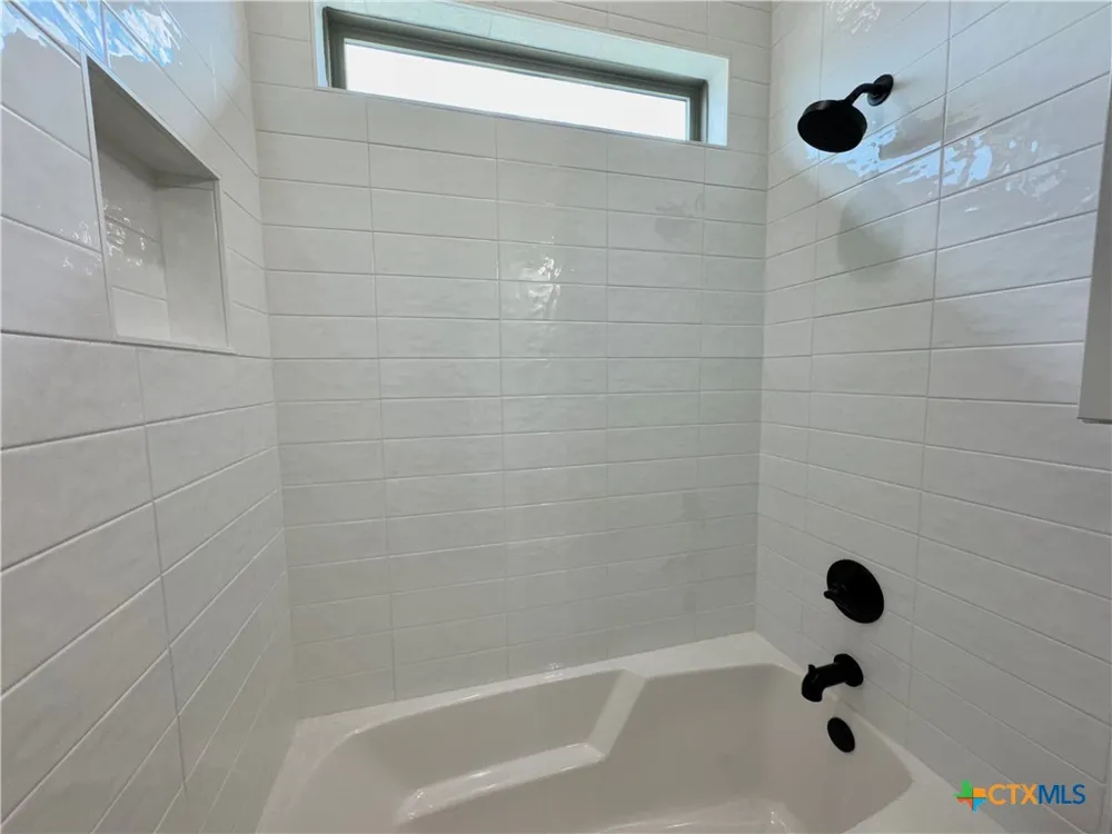 801 Golden Eagle Cove Salado, TX 76571