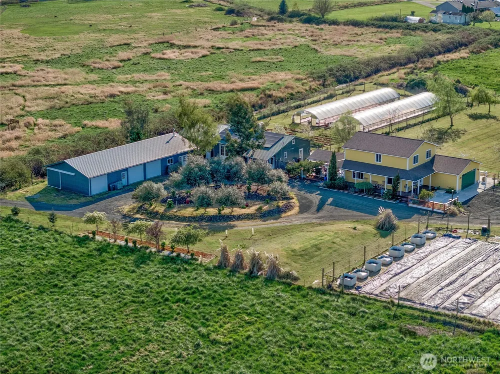 31 Blue Skies Lane Cathlamet, WA 98612