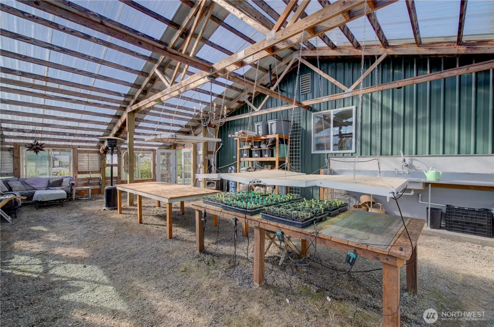 31 Blue Skies Lane Cathlamet, WA 98612