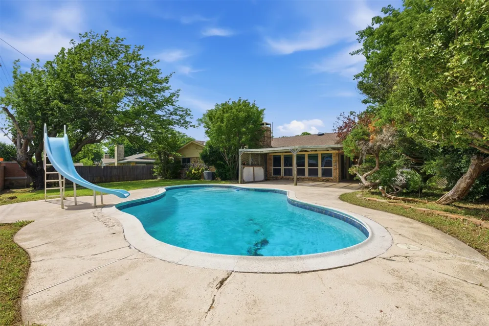 1622 Wendy Way Richardson, TX 75081