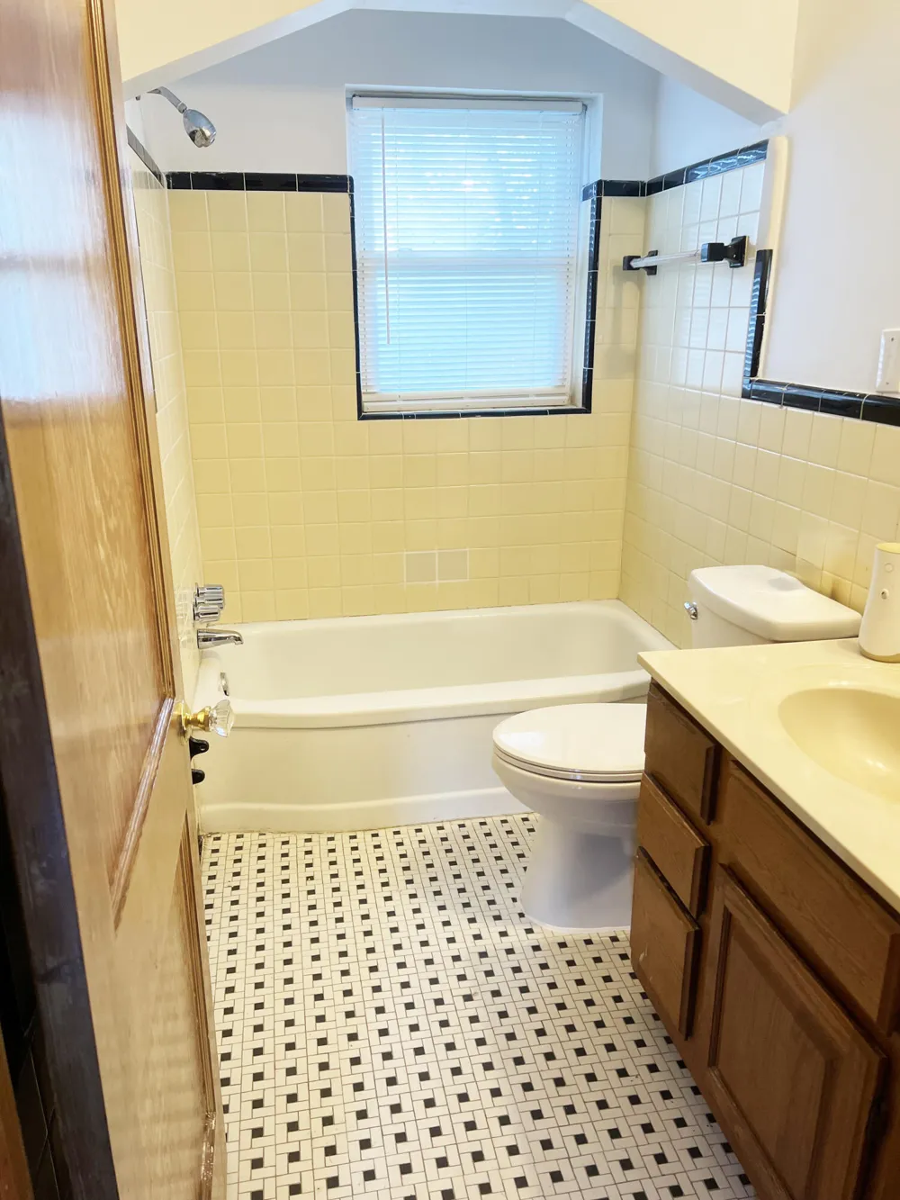 7730 Chatham Detroit City, MI 48239