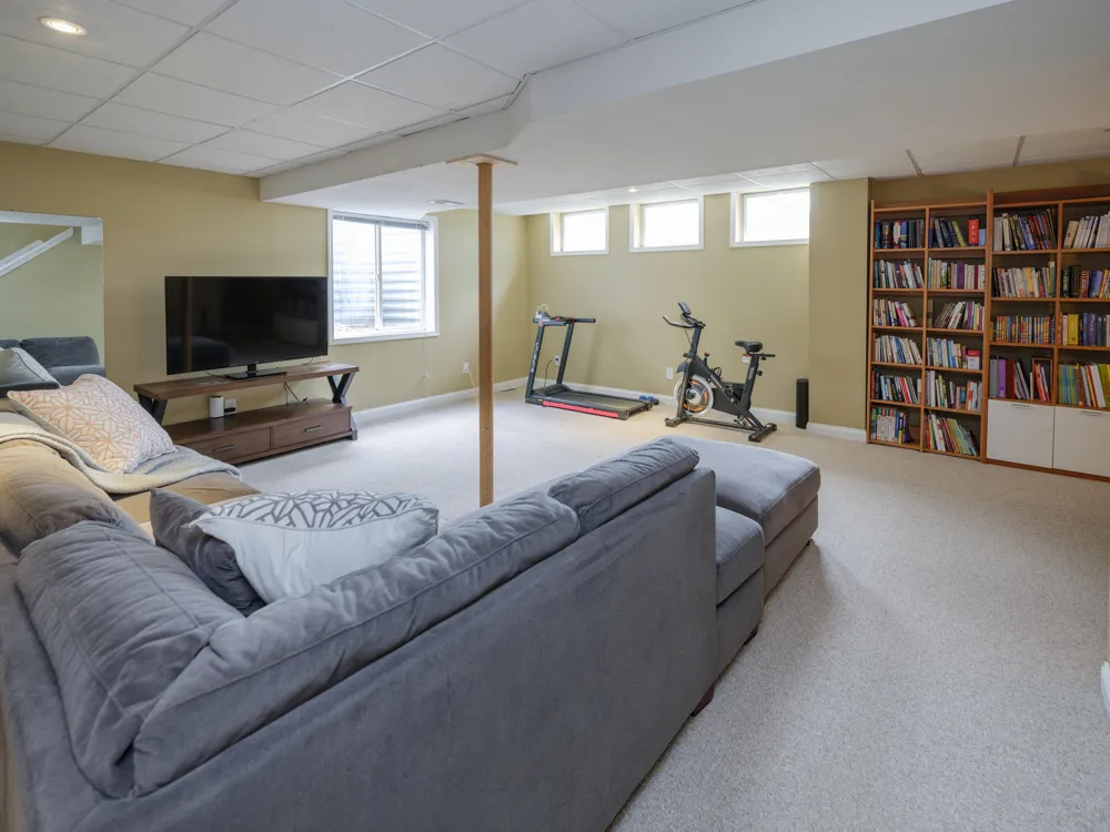 5824 Tradewind Drive Portage, MI 49024