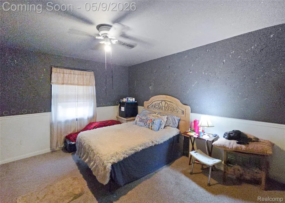 22449 Marine Avenue Eastpointe City, MI 48021