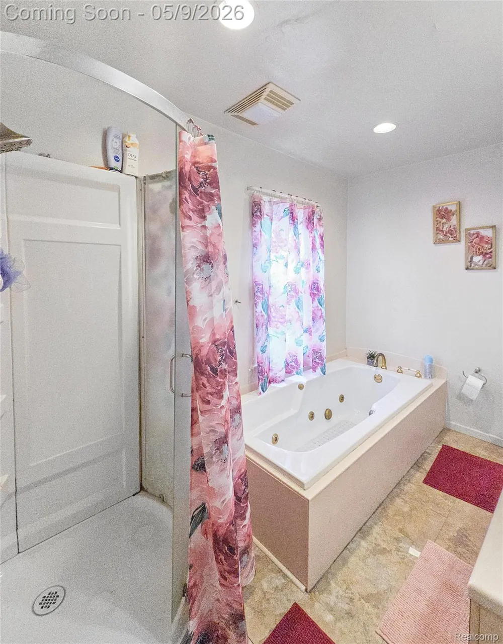 22449 Marine Avenue Eastpointe City, MI 48021