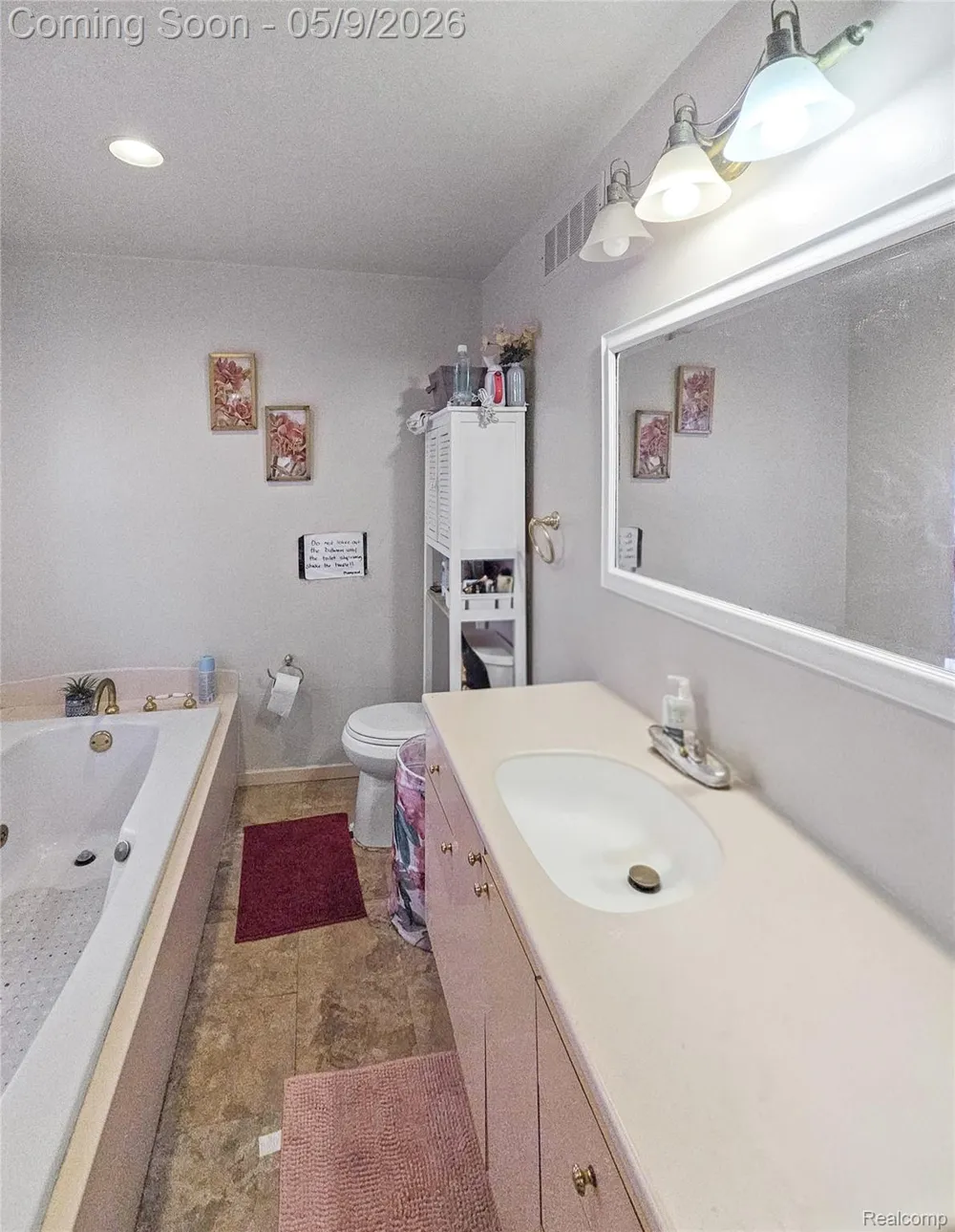 22449 Marine Avenue Eastpointe City, MI 48021
