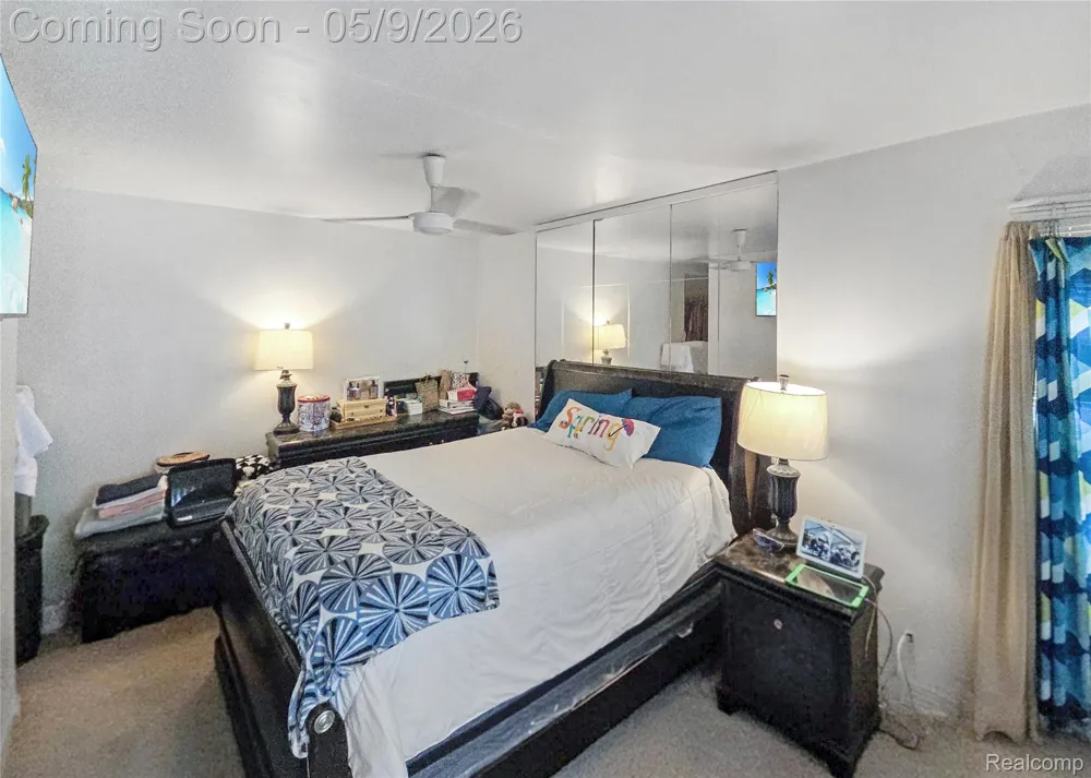 22449 Marine Avenue Eastpointe City, MI 48021