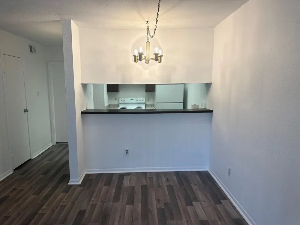 2814 S Bartell Drive #13 Houston, TX 77054