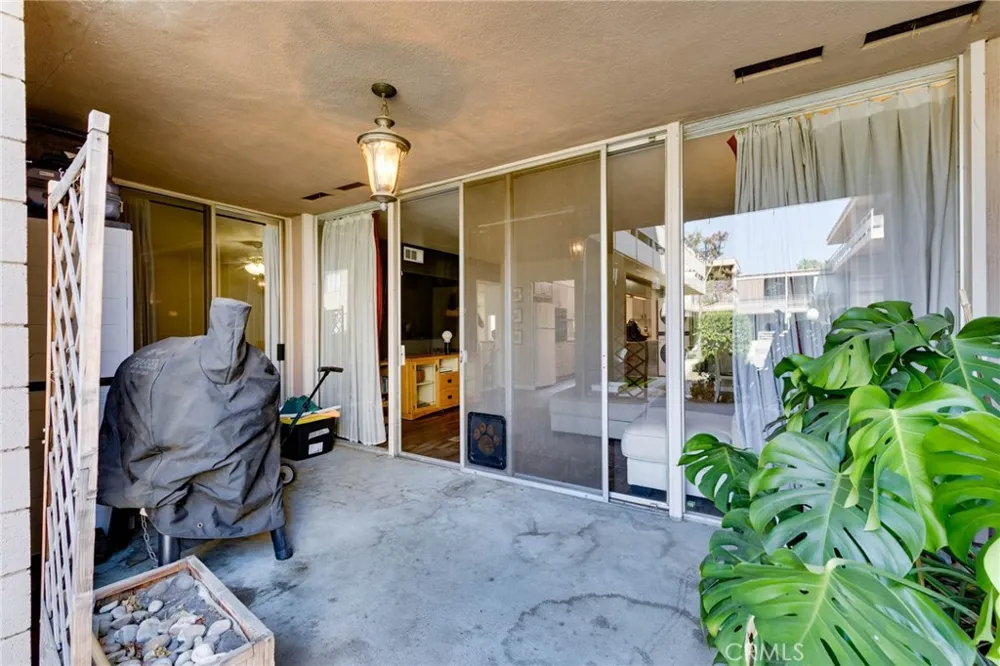 6979 Palm Court #141N Riverside, CA 92506