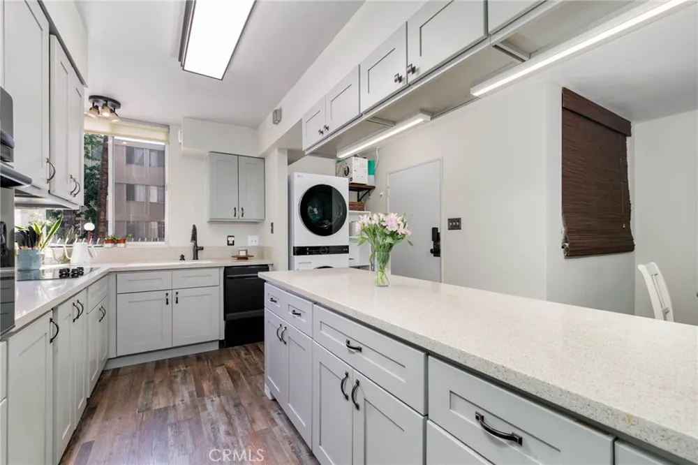 6979 Palm Court #141N Riverside, CA 92506