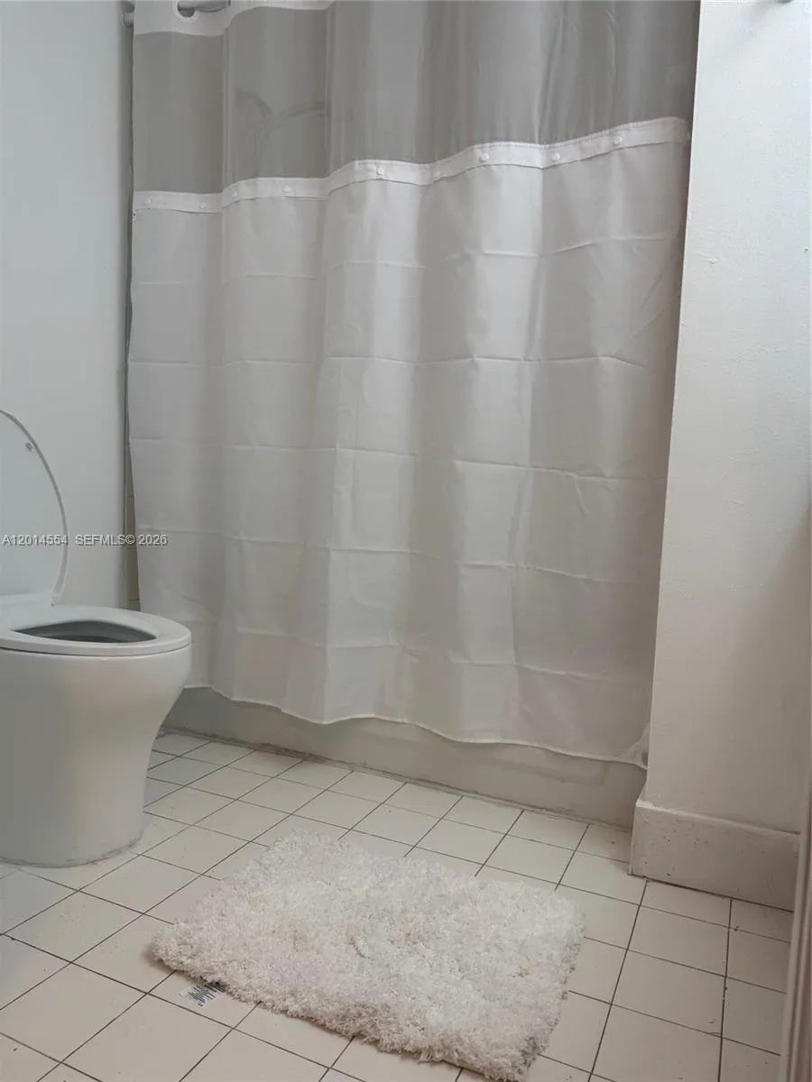 19555 E Country Club Dr #8507 Aventura, FL 33180