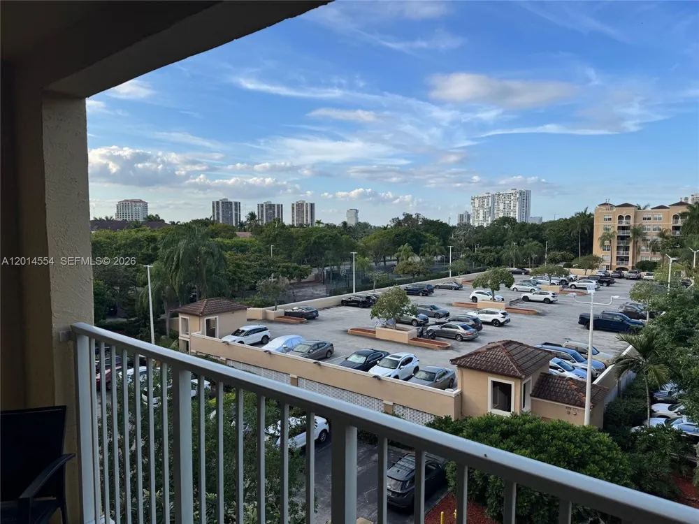 19555 E Country Club Dr #8507 Aventura, FL 33180