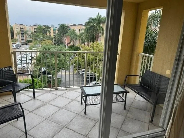 19555 E Country Club Dr #8507 Aventura, FL 33180