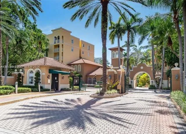 19555 E Country Club Dr #8507 Aventura, FL 33180