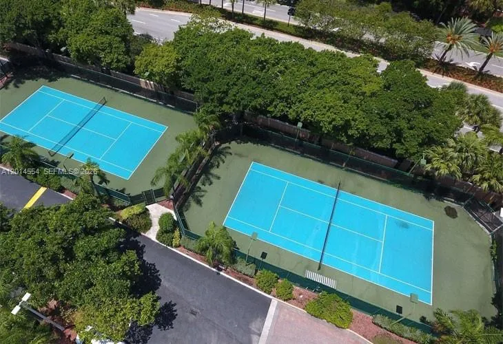 19555 E Country Club Dr #8507 Aventura, FL 33180