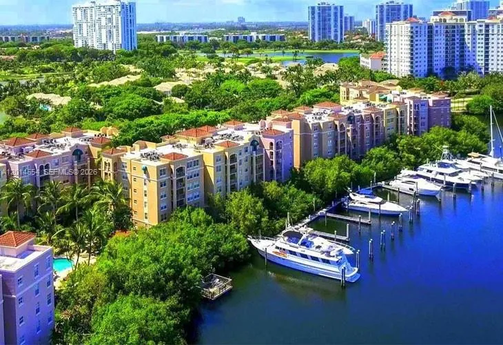 19555 E Country Club Dr #8507 Aventura, FL 33180