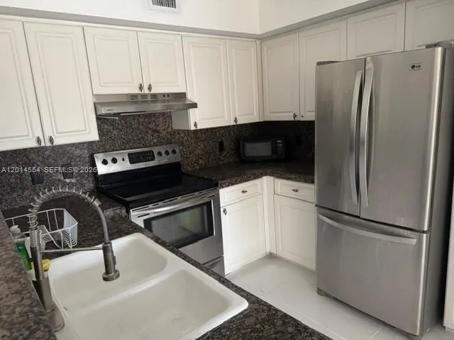 19555 E Country Club Dr #8507 Aventura, FL 33180