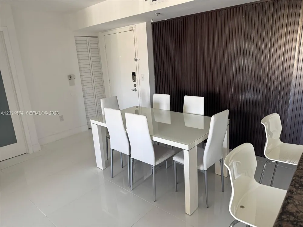 19555 E Country Club Dr #8507 Aventura, FL 33180