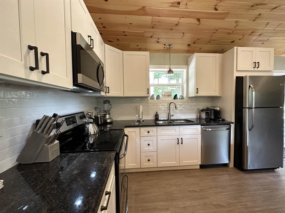 8350 E Horn Road Suttons Bay Township, MI 49653