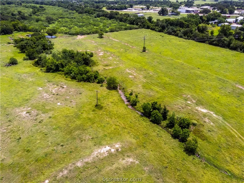 59 CR 208 Giddings, TX 78942