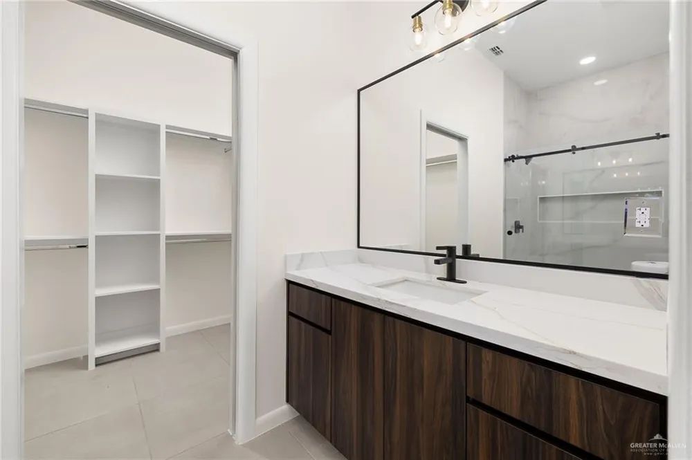 916 Glory Street #15 A Alamo, TX 78516