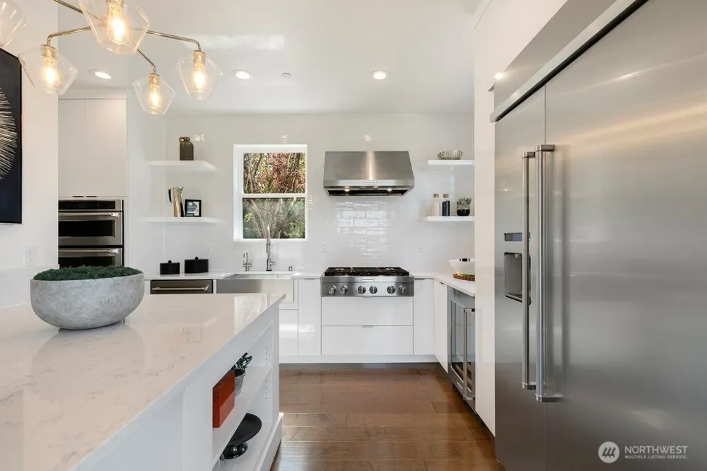 13643 SE 10th Street SE Bellevue, WA 98005