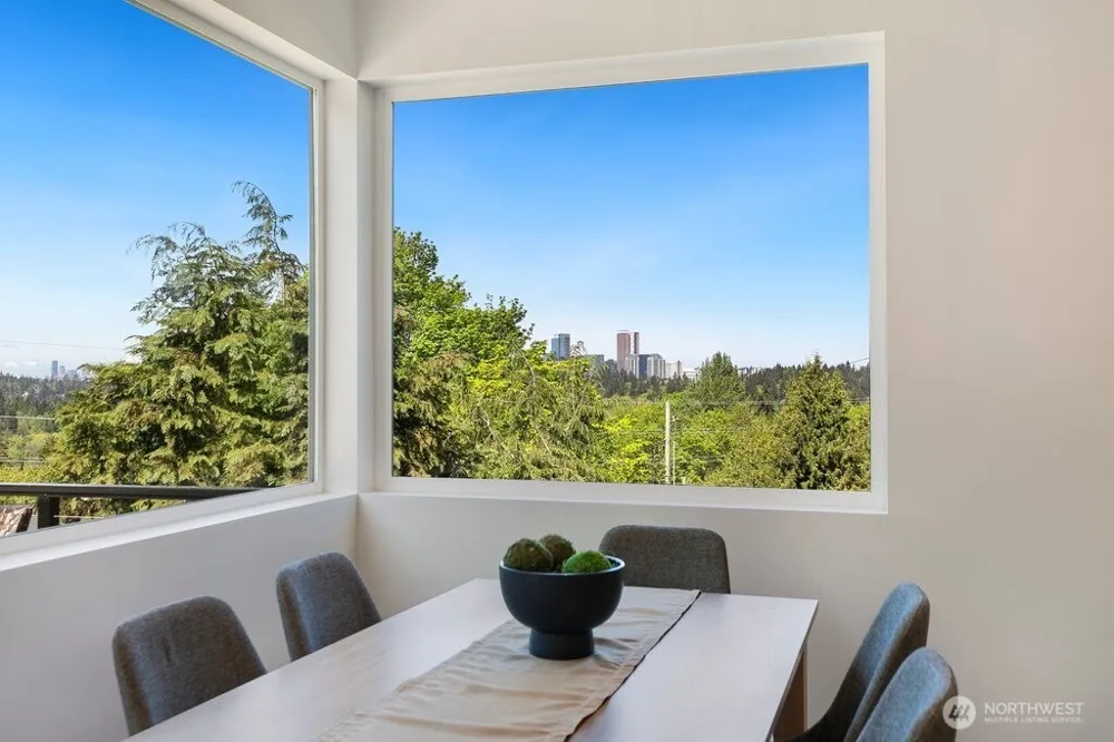 13643 SE 10th Street SE Bellevue, WA 98005