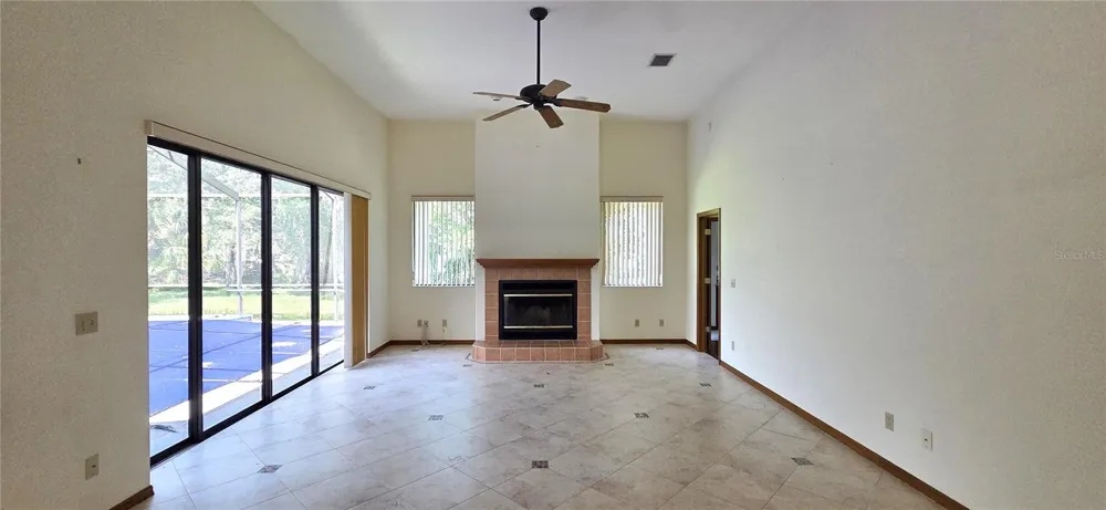 3904 HIDDEN SPRING PLACE Valrico, FL 33596