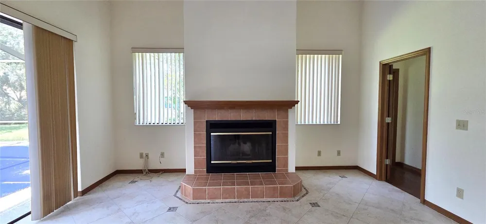 3904 HIDDEN SPRING PLACE Valrico, FL 33596