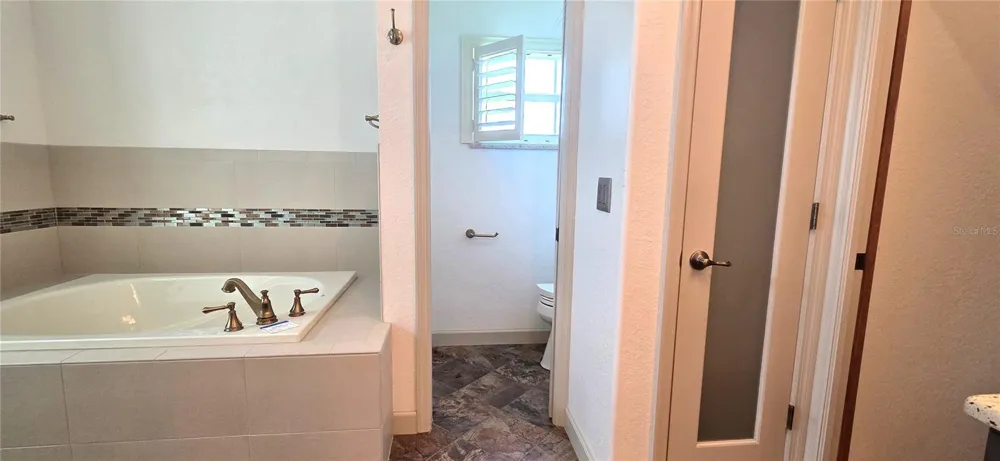 3904 HIDDEN SPRING PLACE Valrico, FL 33596