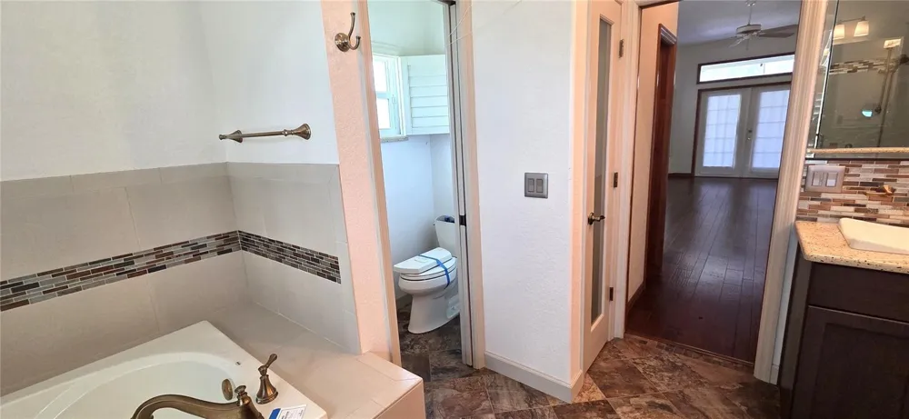 3904 HIDDEN SPRING PLACE Valrico, FL 33596