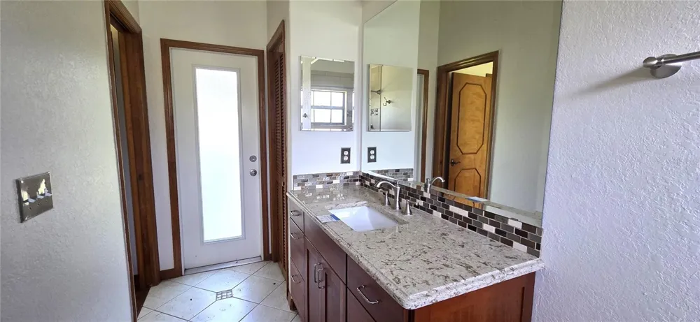 3904 HIDDEN SPRING PLACE Valrico, FL 33596