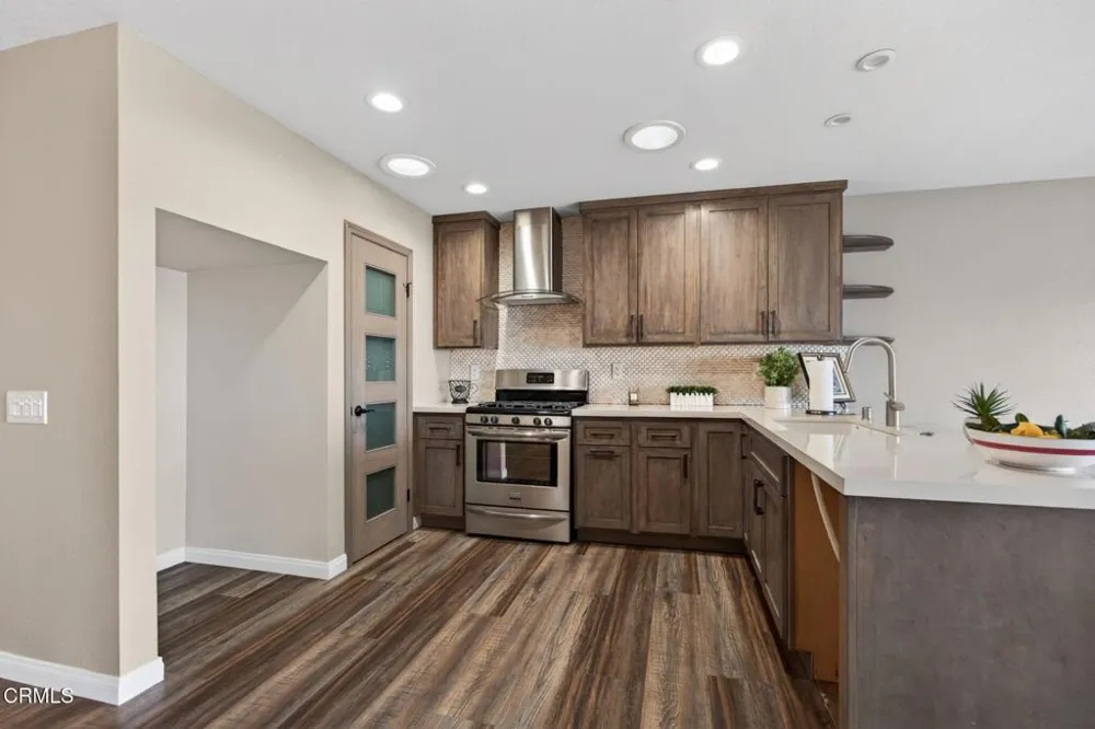 864 Vallecito Drive Ventura, CA 93001