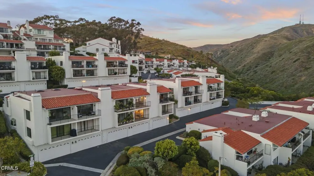 864 Vallecito Drive Ventura, CA 93001