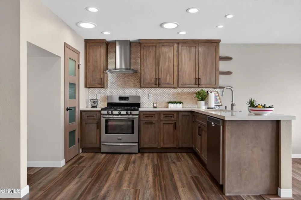 864 Vallecito Drive Ventura, CA 93001