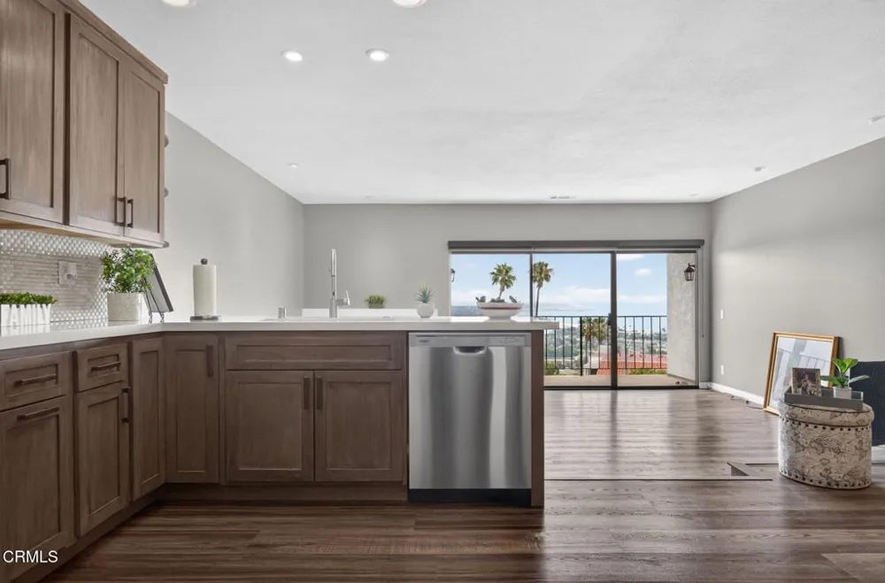 864 Vallecito Drive Ventura, CA 93001