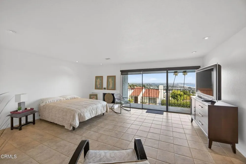 864 Vallecito Drive Ventura, CA 93001