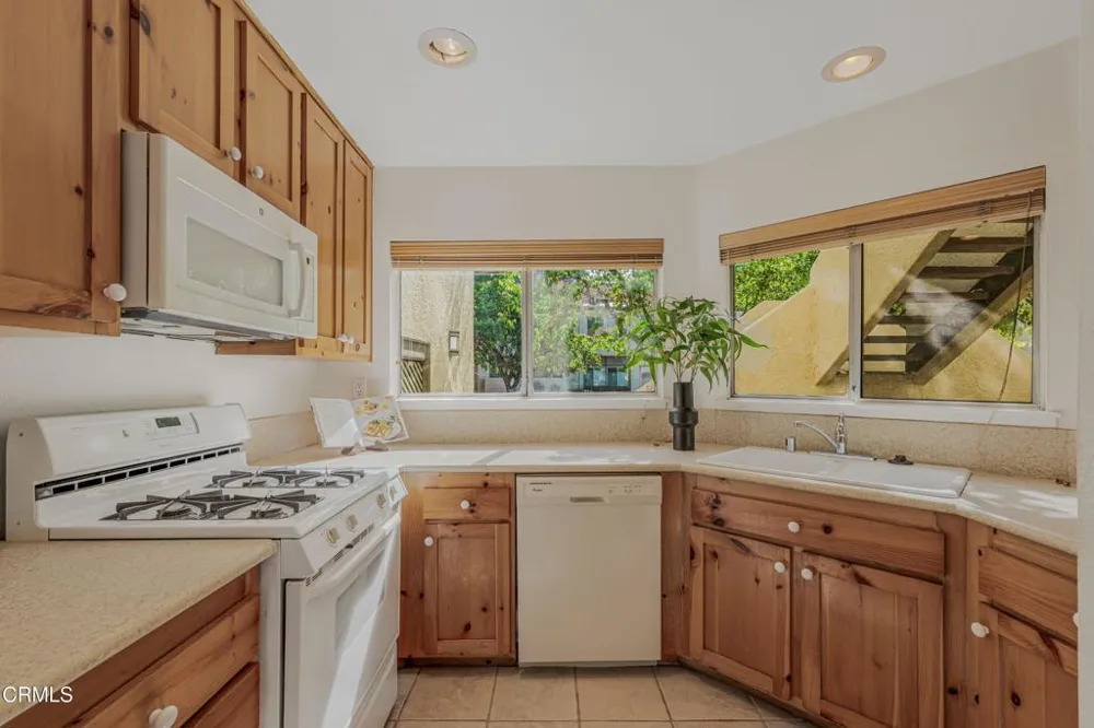3234 Darby Street #128 Simi Valley, CA 93063