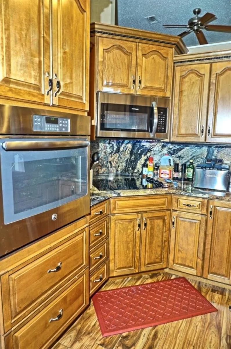 1873 MAZO MANOR #5 Lutz, FL 33558