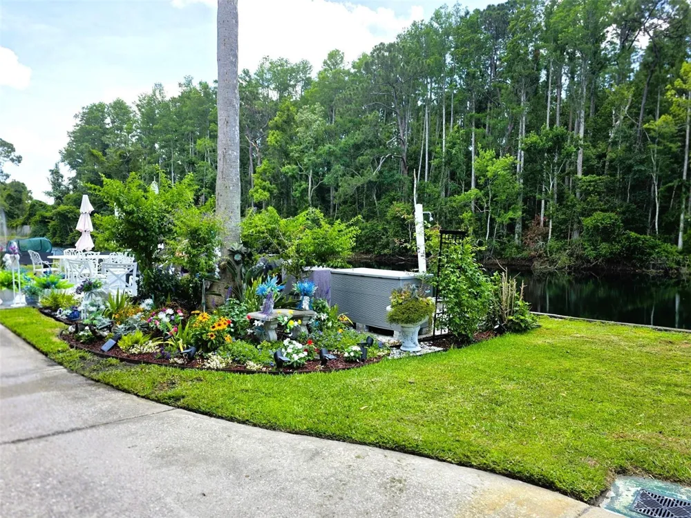 1873 MAZO MANOR #5 Lutz, FL 33558