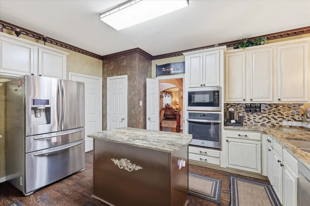 3027 Darlington Drive Highland Village, TX 75077
