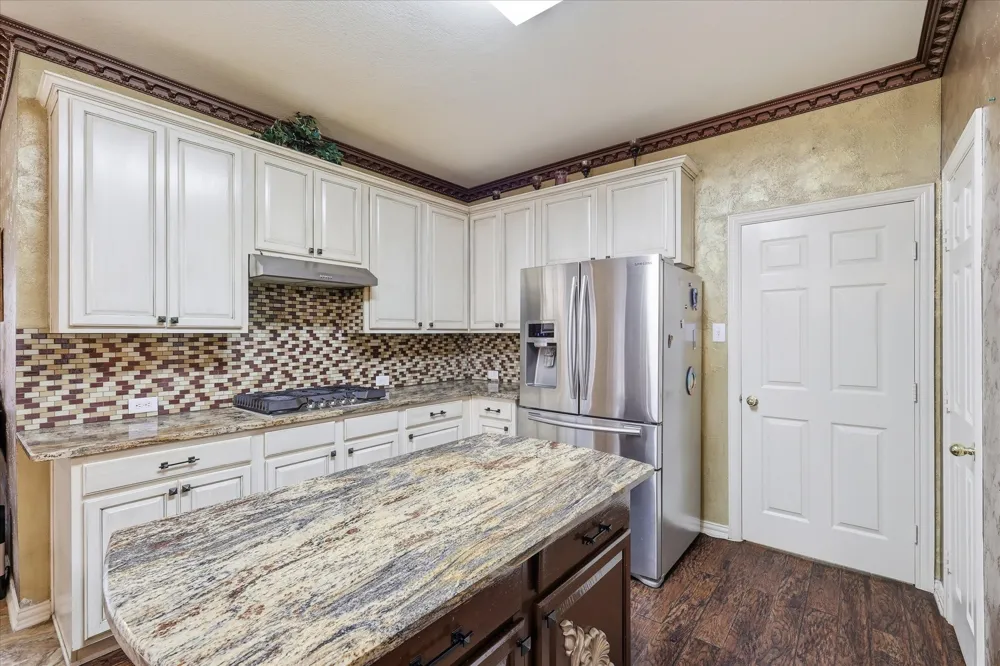 3027 Darlington Drive Highland Village, TX 75077