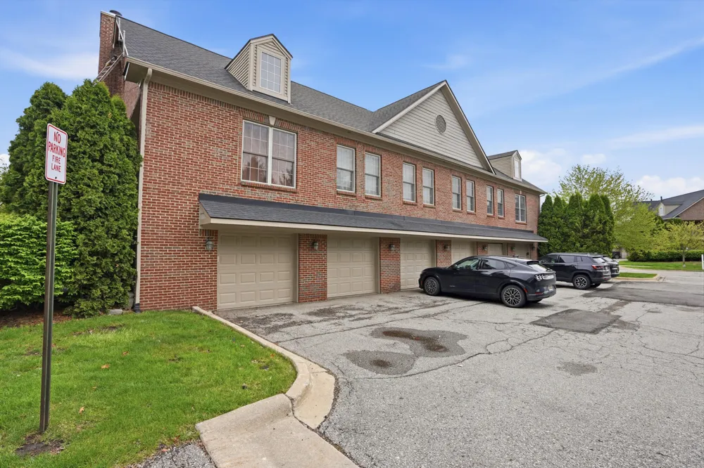 5796 Hampshire Lane Ypsilanti, MI 48197