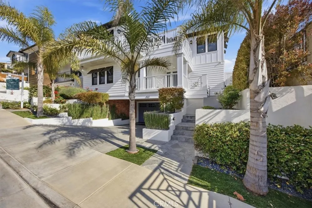 826 18th Street Hermosa Beach, CA 90254
