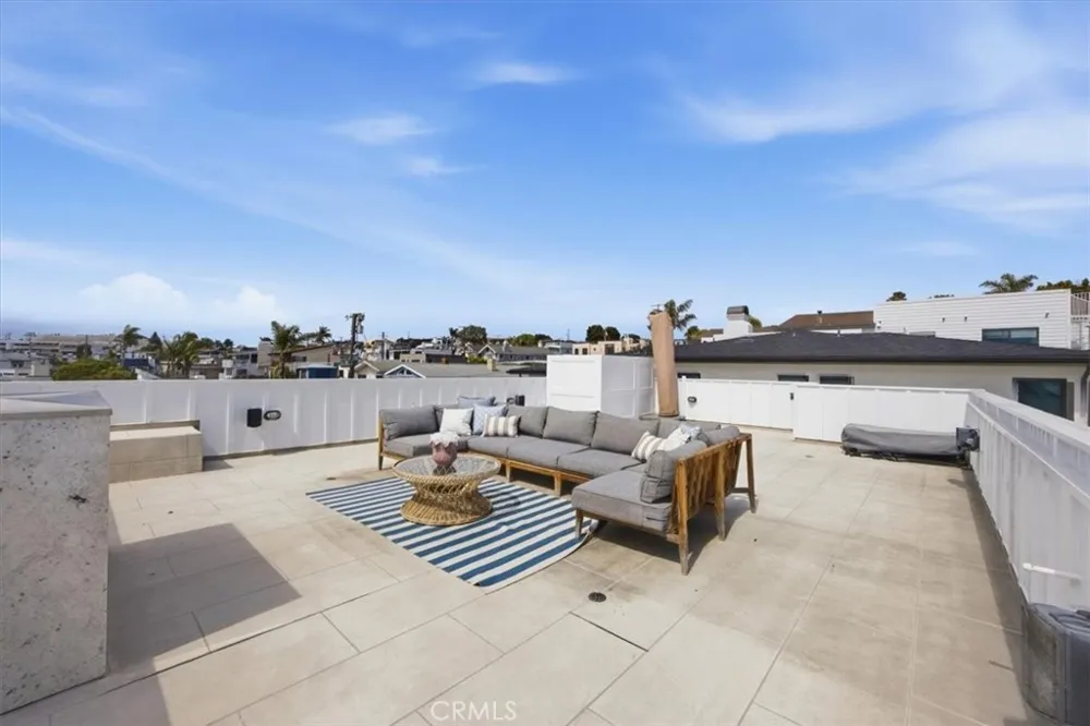 826 18th Street Hermosa Beach, CA 90254