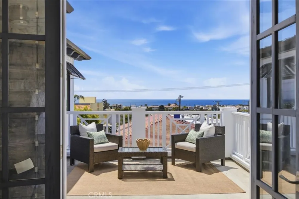 826 18th Street Hermosa Beach, CA 90254