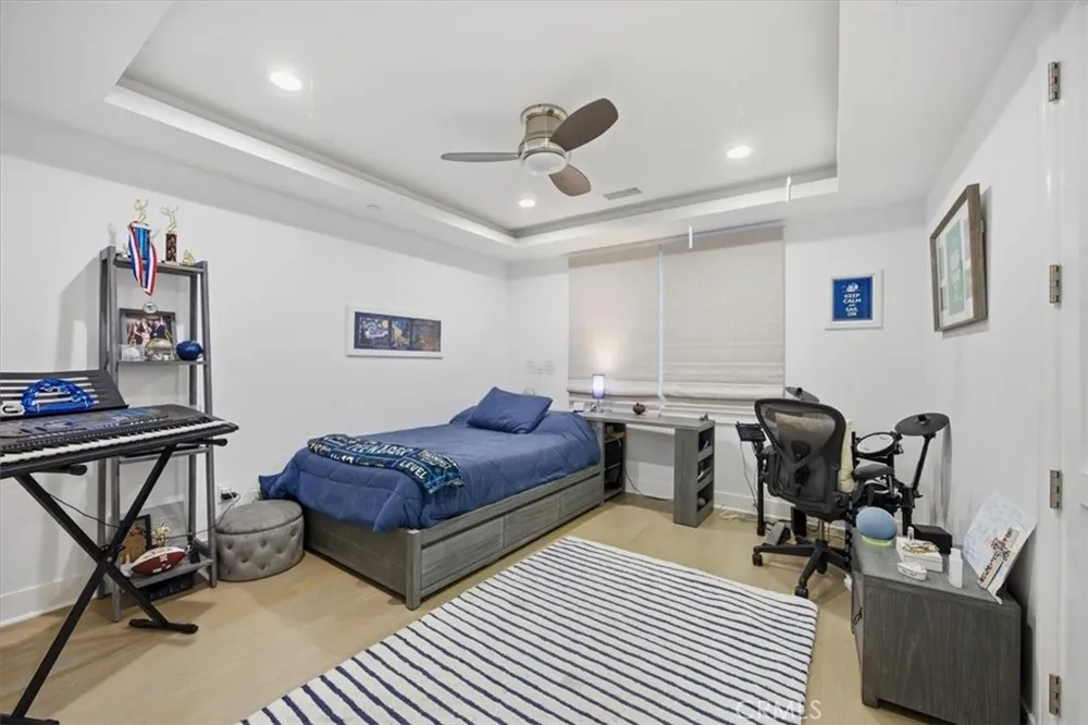 826 18th Street Hermosa Beach, CA 90254