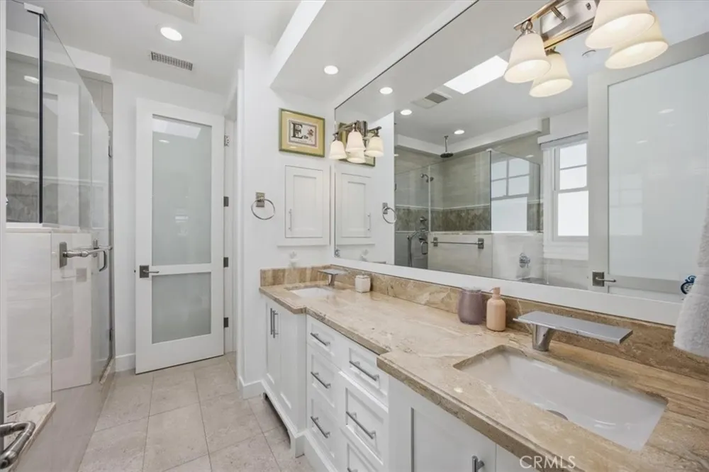 826 18th Street Hermosa Beach, CA 90254