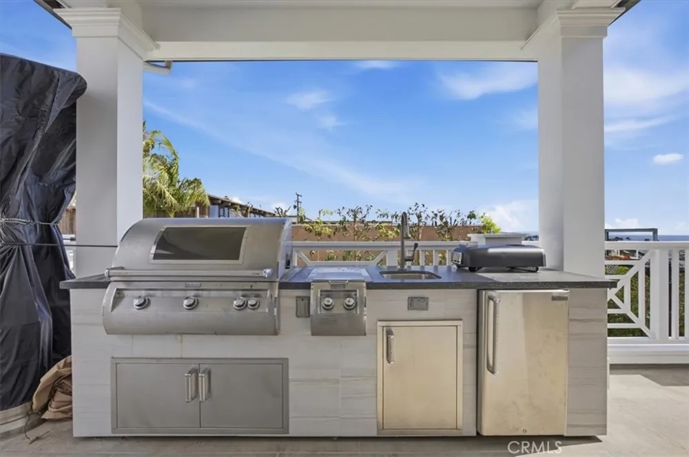 826 18th Street Hermosa Beach, CA 90254