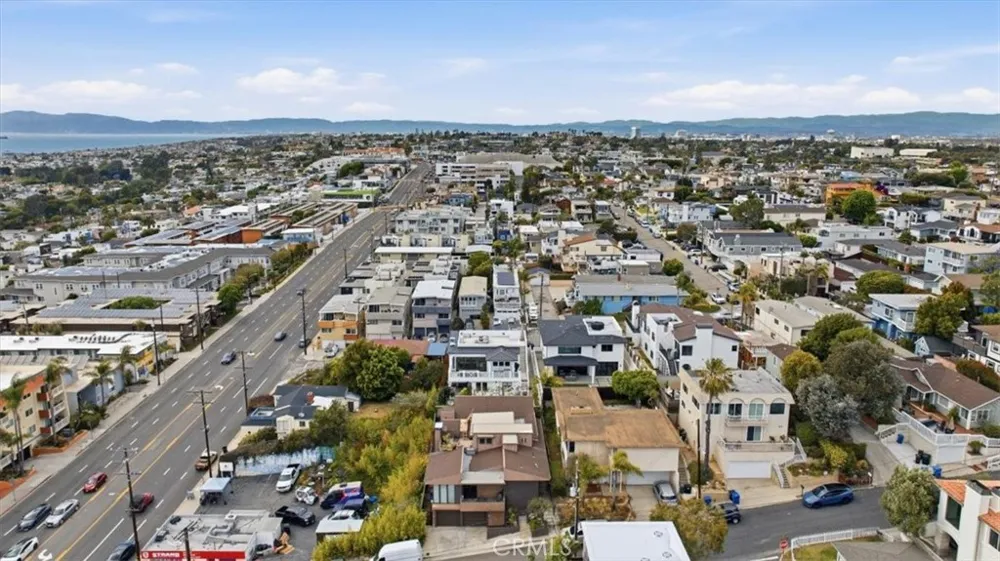 826 18th Street Hermosa Beach, CA 90254